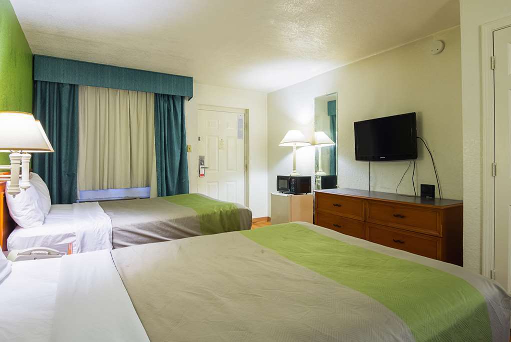 Baymont By Wyndham Tulsa Broken Arrow Motel Стая снимка