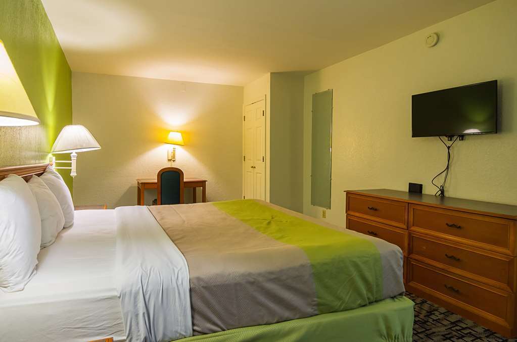 Baymont By Wyndham Tulsa Broken Arrow Motel Стая снимка