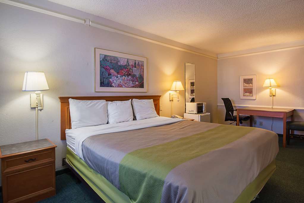 Baymont By Wyndham Tulsa Broken Arrow Motel Стая снимка