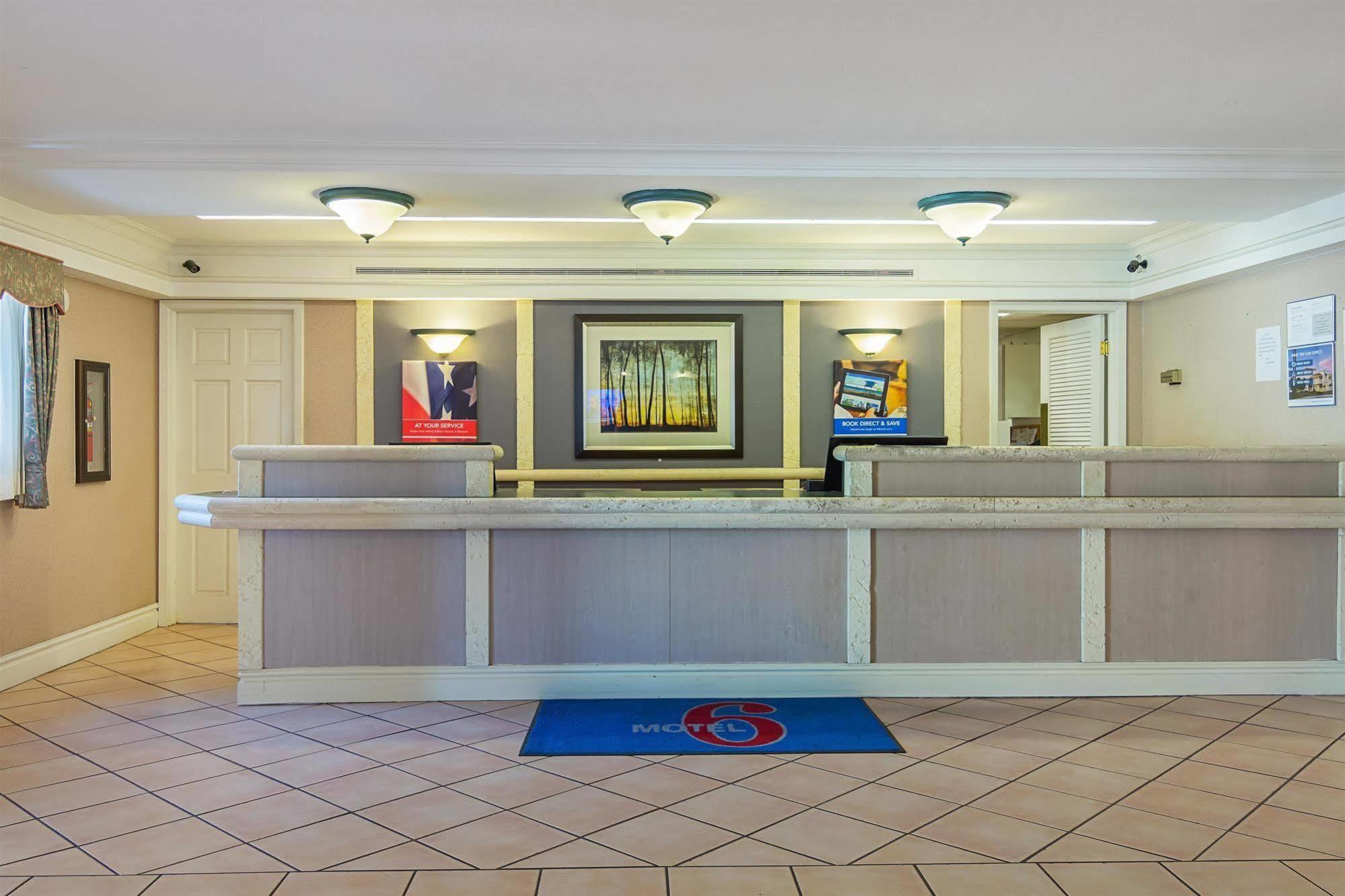 Baymont By Wyndham Tulsa Broken Arrow Motel Екстериор снимка
